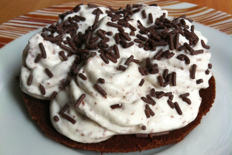 Biscuits gourmands : chocolat et chantilly stracciatella